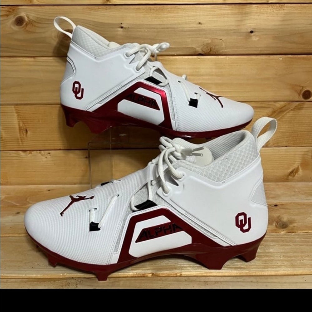 New Jordan PE Oklahoma Sooners Alpha Menace 3 Football Cleats - Mens 13.5 W